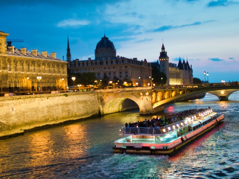 réservation de croisière diner sur la seine